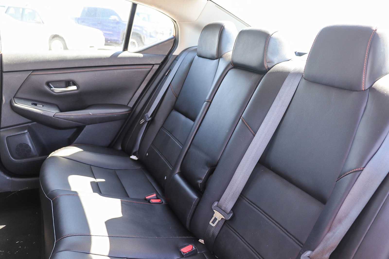 Used 2022 Nissan Sentra SR w/ SR Premium Package FWD image 18