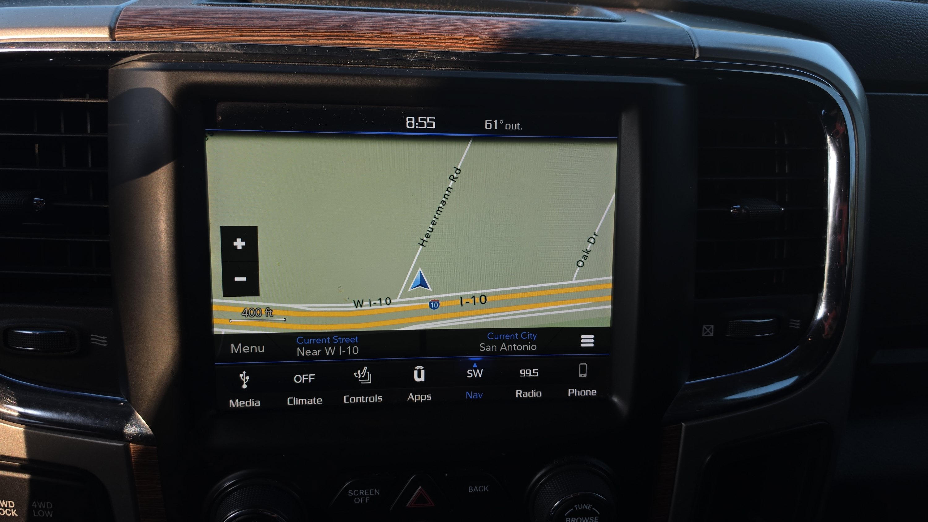 Used 2018 RAM 2500 Laramie w/ Convenience Group AWD/4WD image 18