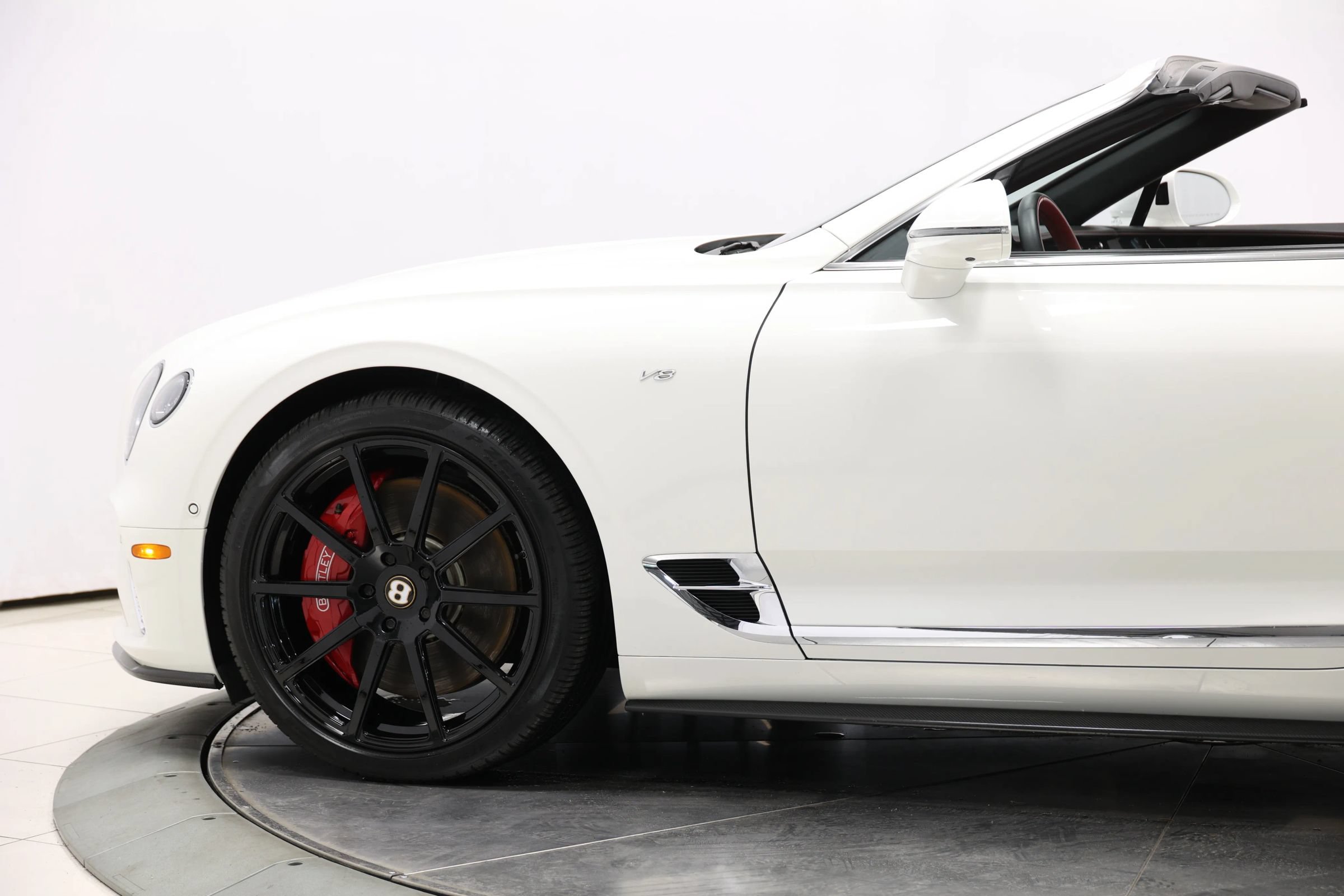 Used 2020 Bentley Continental GT V8 AWD/4WD image 9