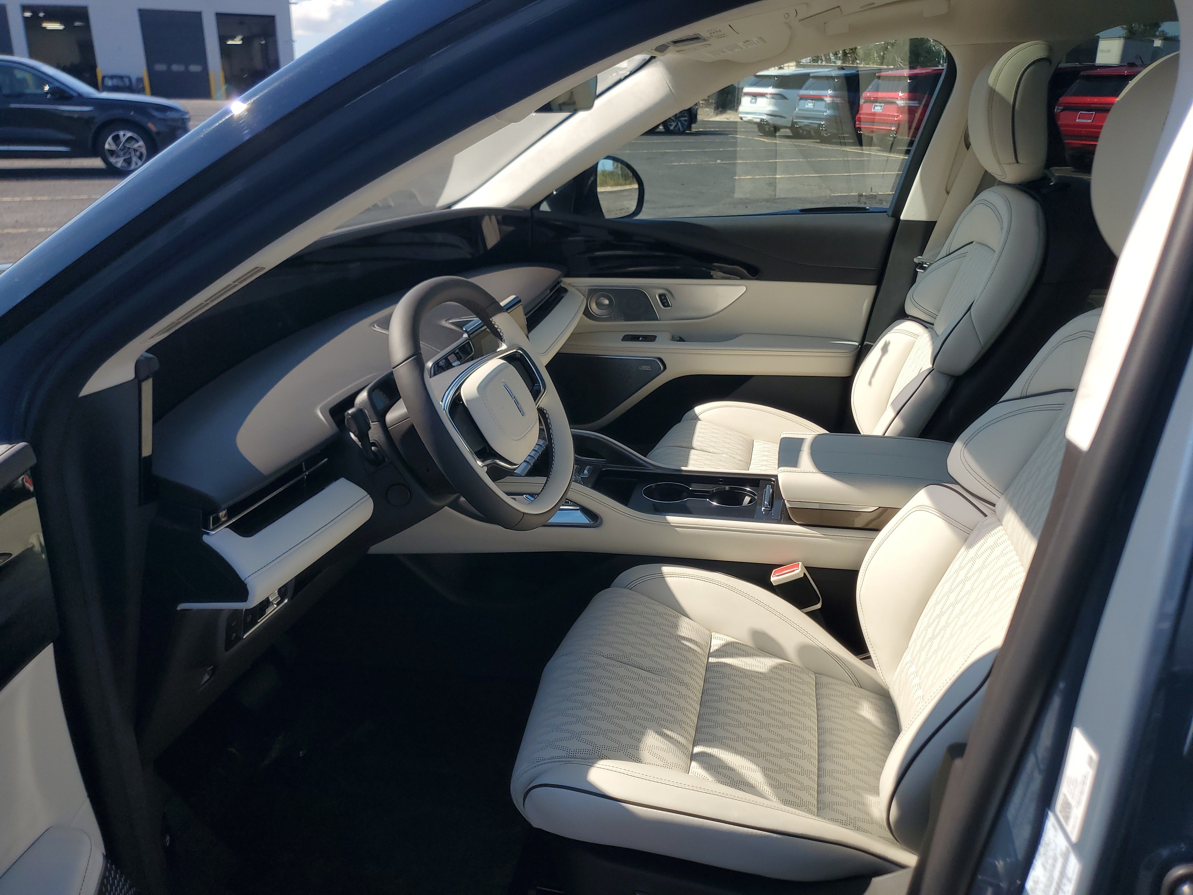 New 2026 Lincoln Nautilus Black Label AWD/4WD image 11