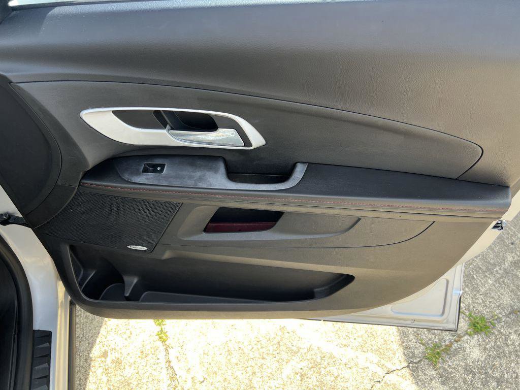Used 2010 Chevrolet Equinox LTZ image 19