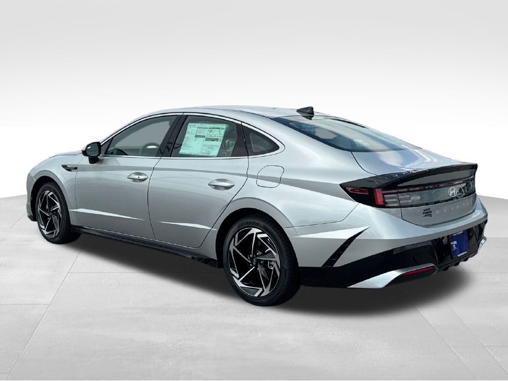 New 2026 Hyundai Sonata SEL FWD image 3