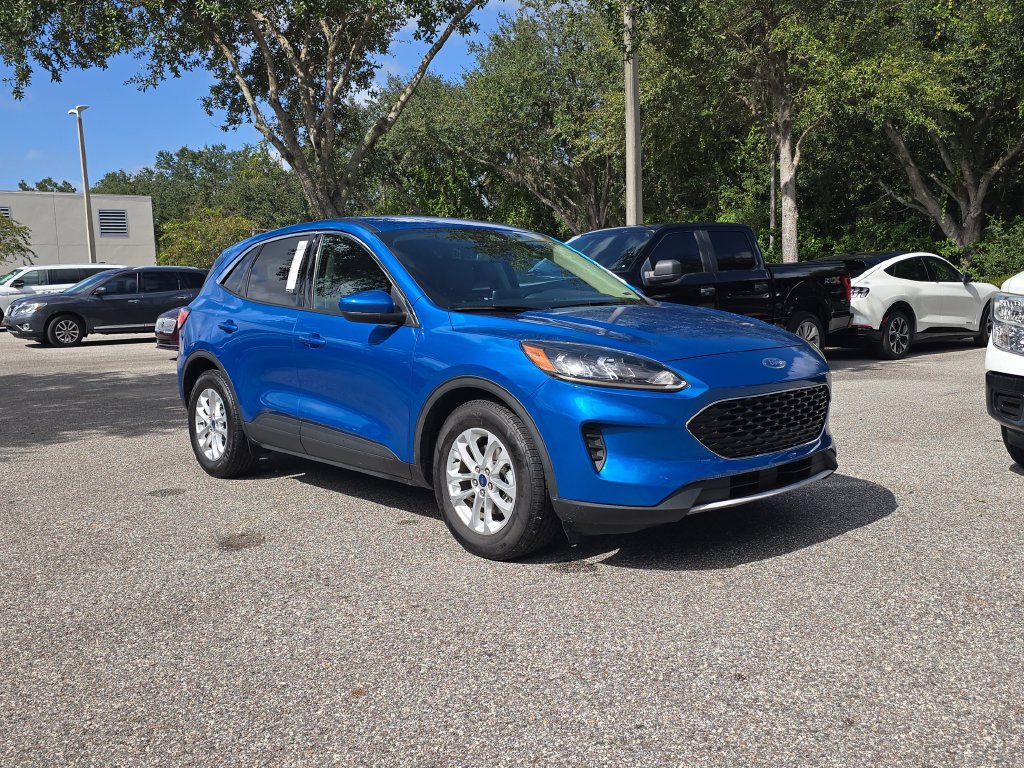 Used 2020 Ford Escape SE FWD image 2