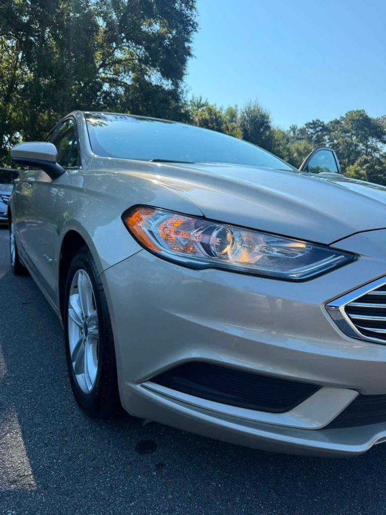 Used 2018 Ford Fusion S FWD image 11