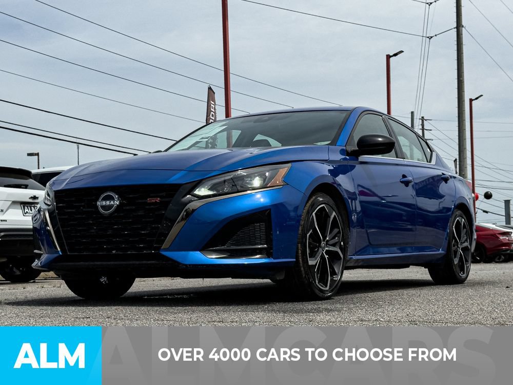 Used 2025 Nissan Altima 2.5 SR FWD image 2
