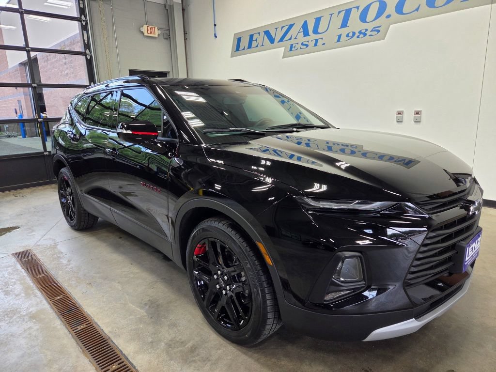 Used 2021 Chevrolet Blazer LT w/ Redline Edition AWD/4WD image 2