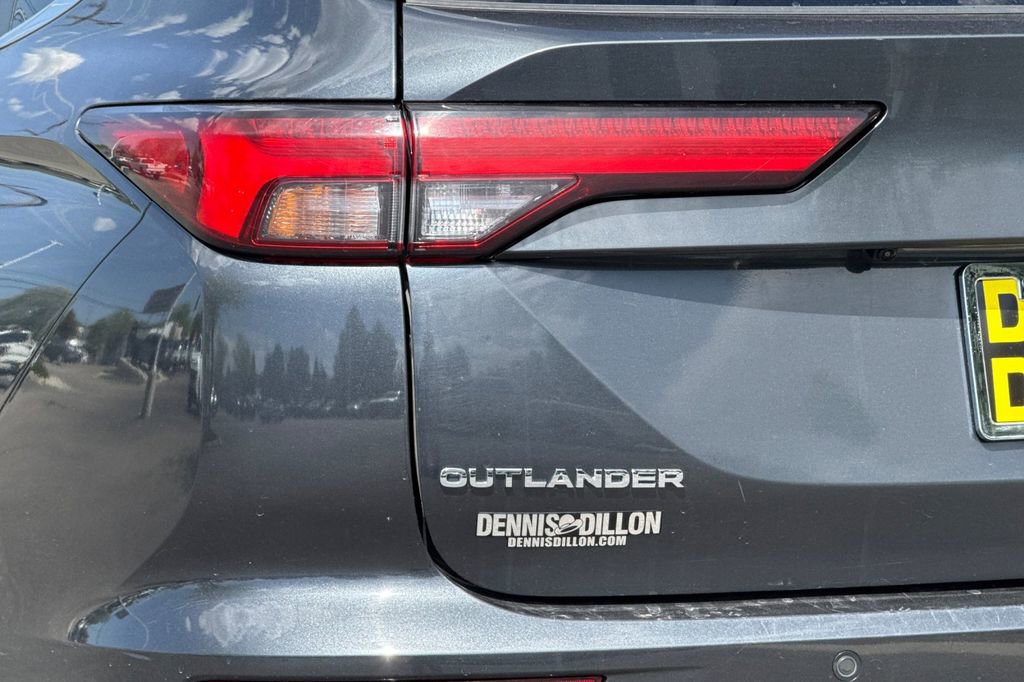 Used 2024 Mitsubishi Outlander SE AWD/4WD image 28