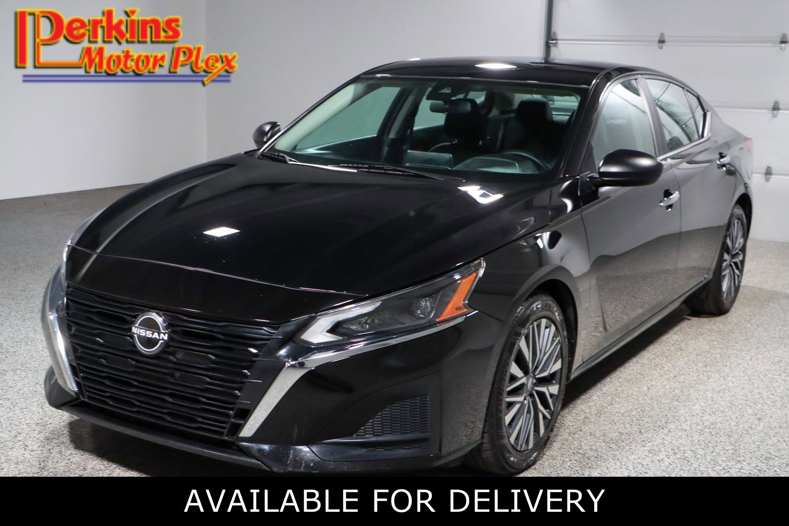 Used 2024 Nissan Altima 2.5 SV image 1