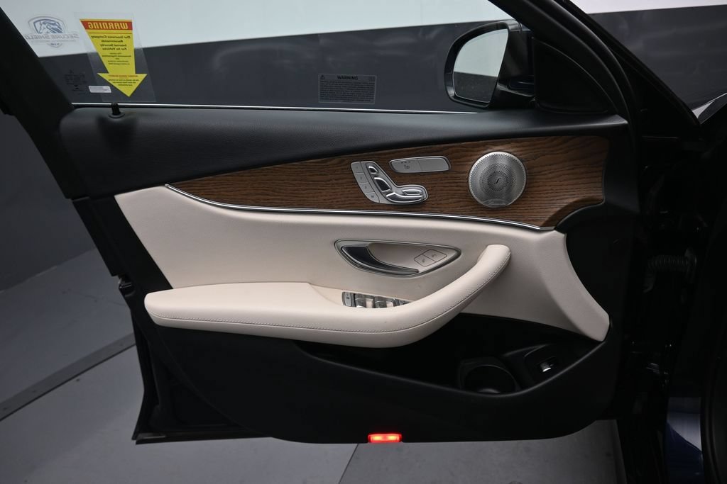Used 2022 Mercedes-Benz E 350 Sedan w/ AMG Line Exterior image 9