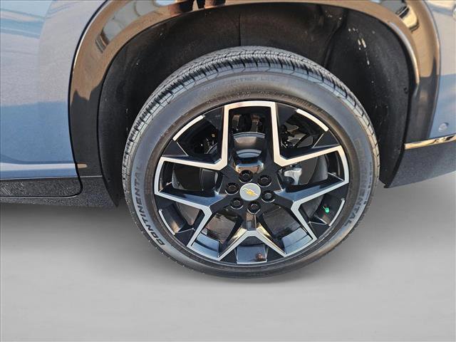 Used 2025 Chevrolet Traverse High Country w/ LPO, Floor Liner Package image 9