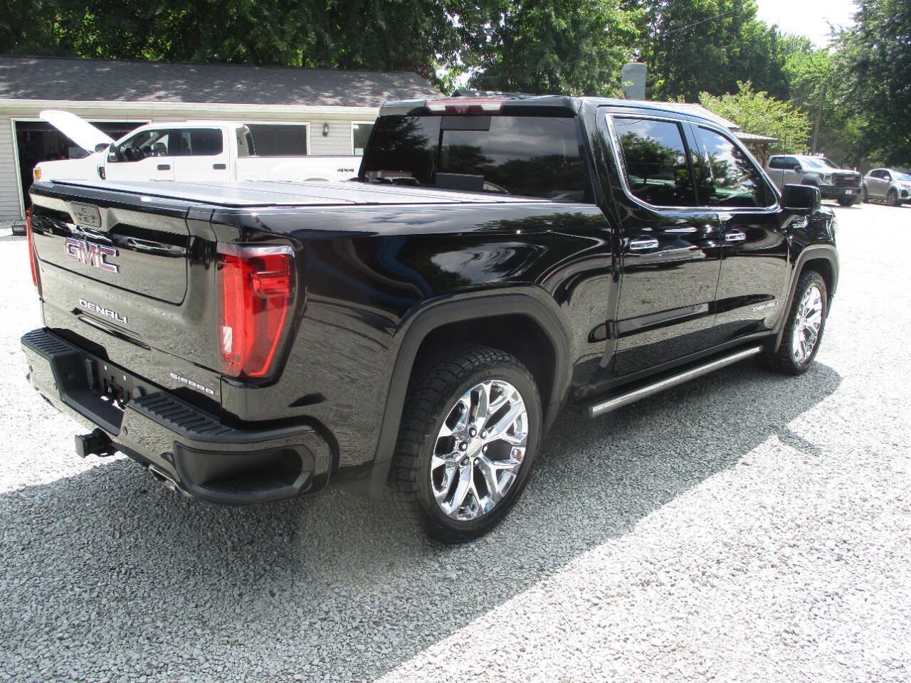 Used 2020 GMC Sierra 1500 Denali w/ Denali Ultimate Package AWD/4WD image 5