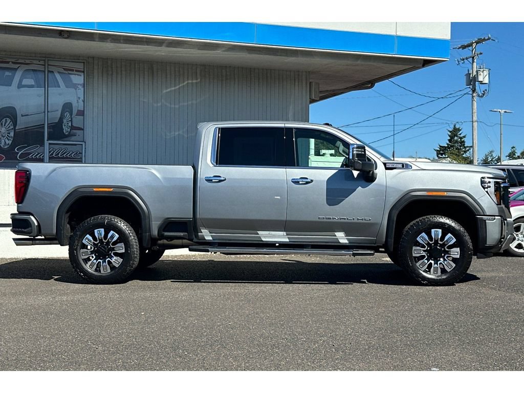 New 2026 GMC Sierra 3500 Denali w/ Technology Package AWD/4WD image 3