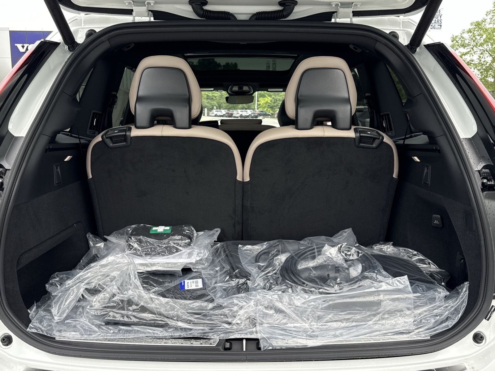 New 2026 Volvo XC90 T8 Ultra w/ Protection Package Premier AWD/4WD image 27