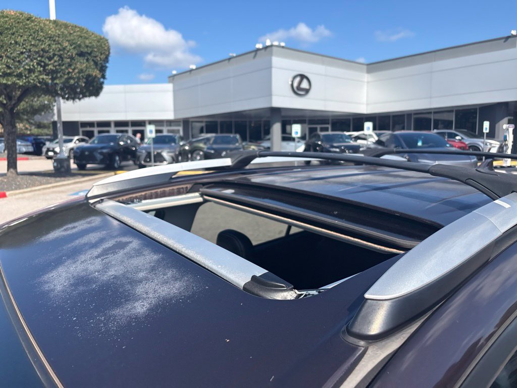 Used 2016 Toyota RAV4 Limited FWD image 10