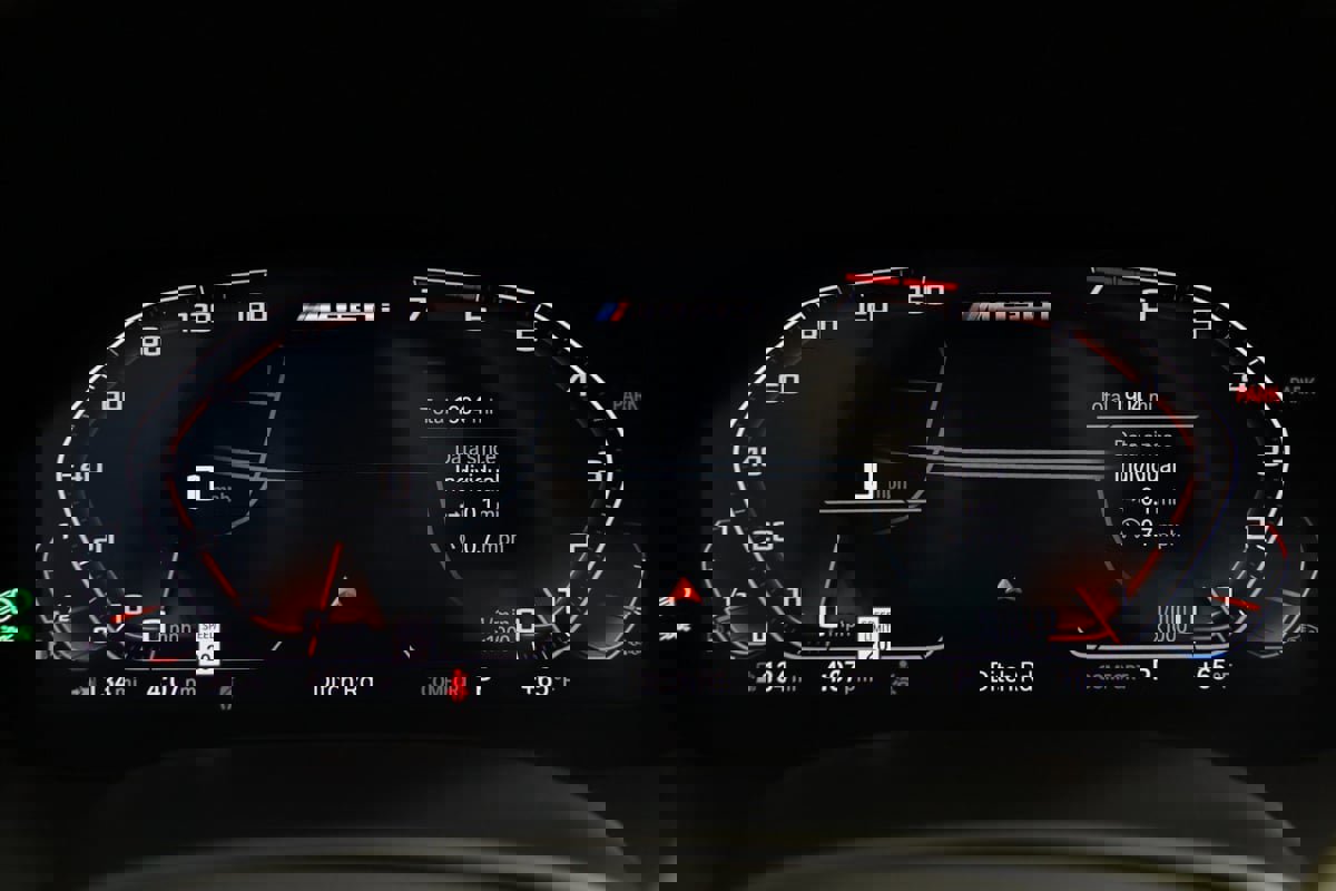 Used 2025 BMW M850i xDrive Coupe w/ M Sport Professional Package image 25