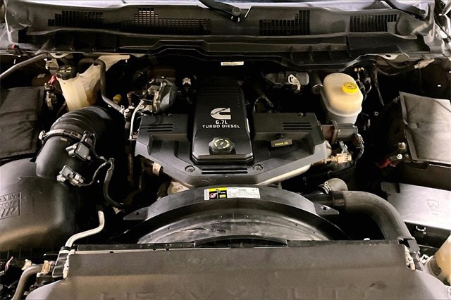 Used 2014 RAM 2500 Tradesman w/ Chrome Appearance Group image 29