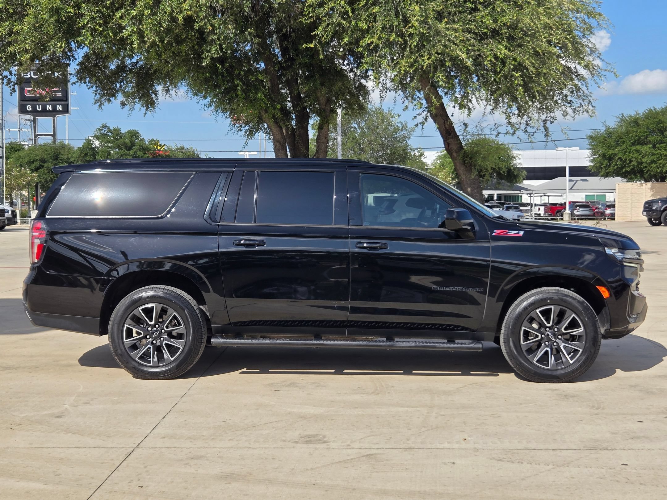 Certified 2021 Chevrolet Suburban Z71 AWD/4WD image 8