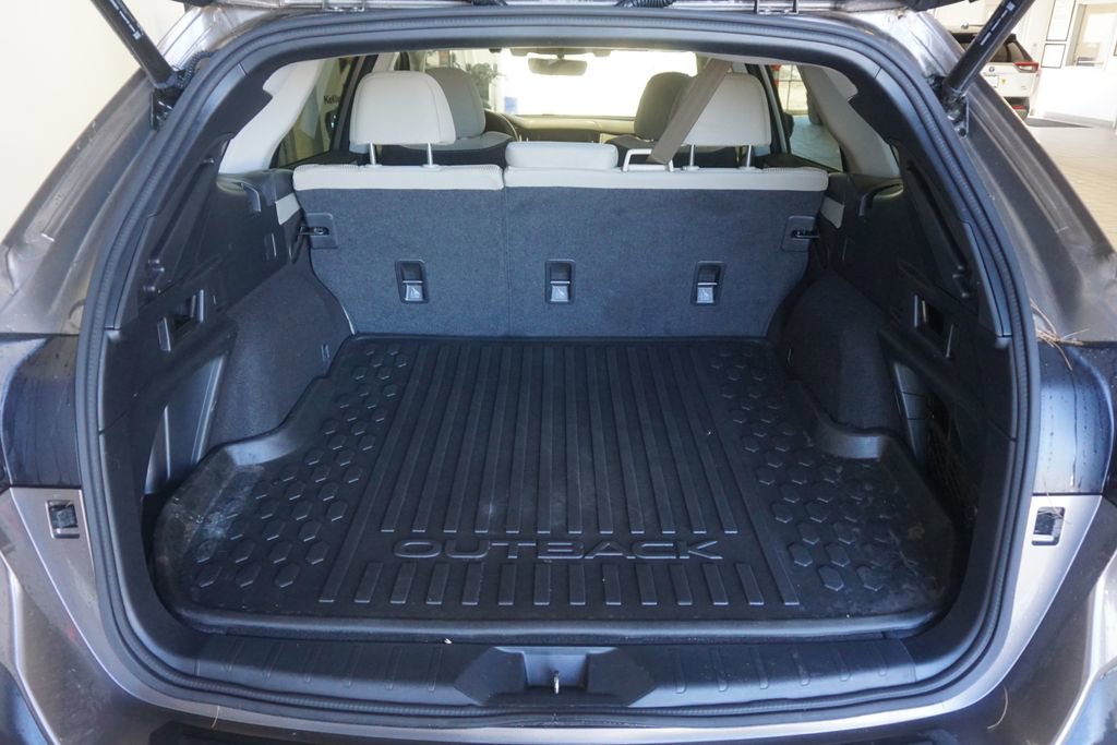 Used 2021 Subaru Outback Premium AWD/4WD image 17