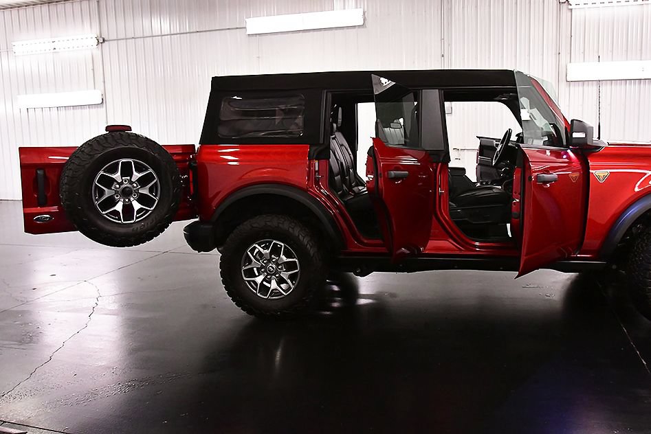 Used 2025 Ford Bronco Badlands AWD/4WD image 33