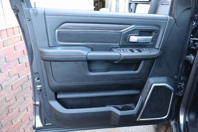 Used 2025 RAM 2500 Laramie w/ Sport Appearance Package image 11