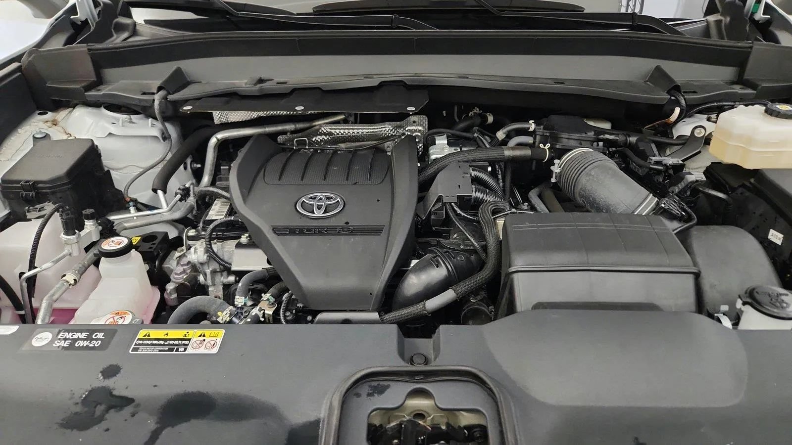 Used 2024 Toyota Grand Highlander AWD Hybrid image 38
