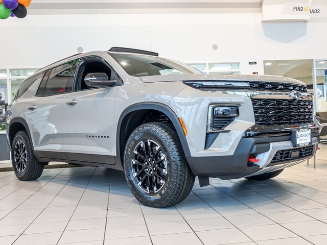 New 2026 Chevrolet Traverse Z71 w/ Enhanced Driving Package image 2