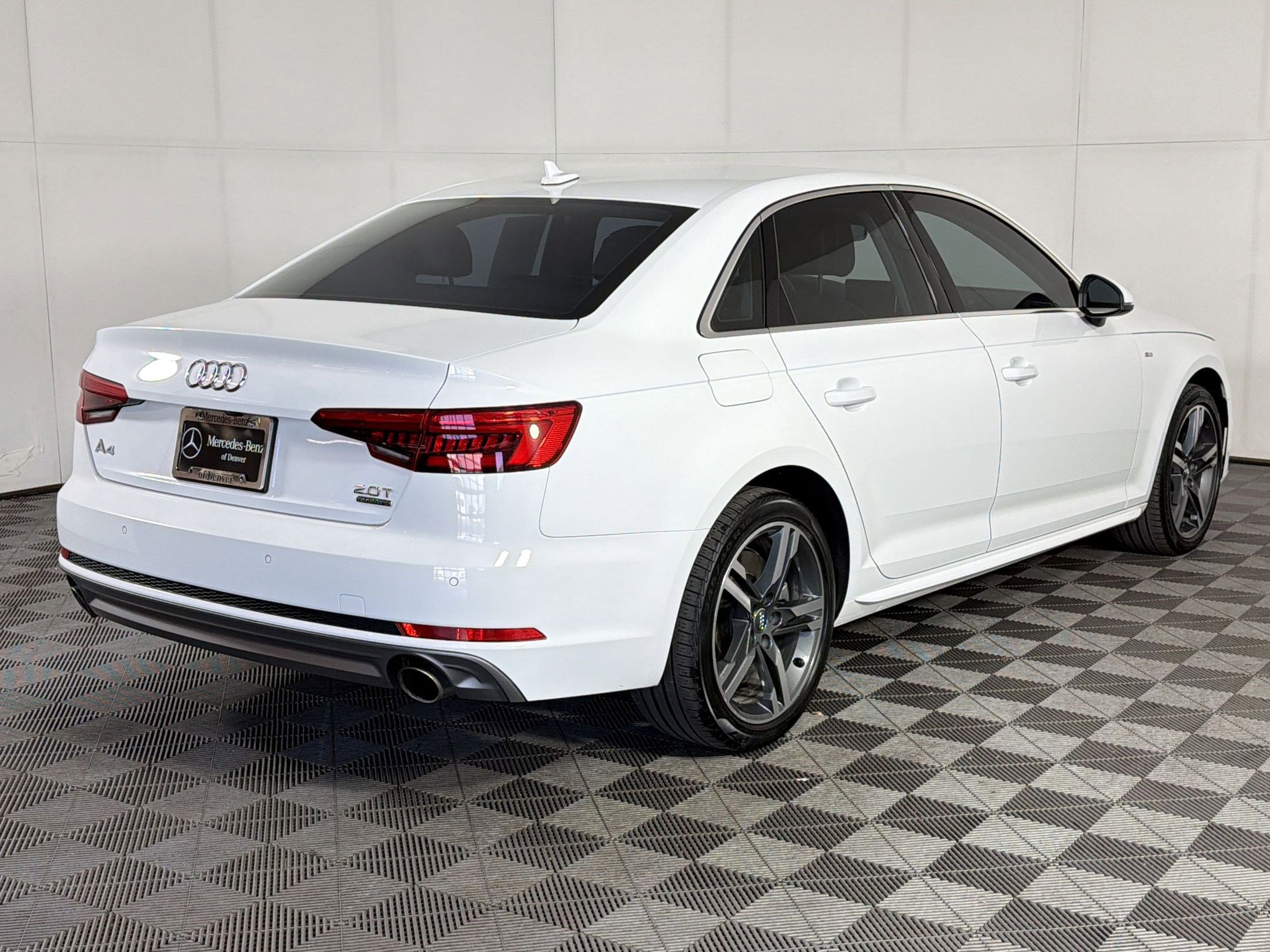 Used 2017 Audi A4 2.0T Premium Plus w/ Premium Plus Package AWD/4WD image 9