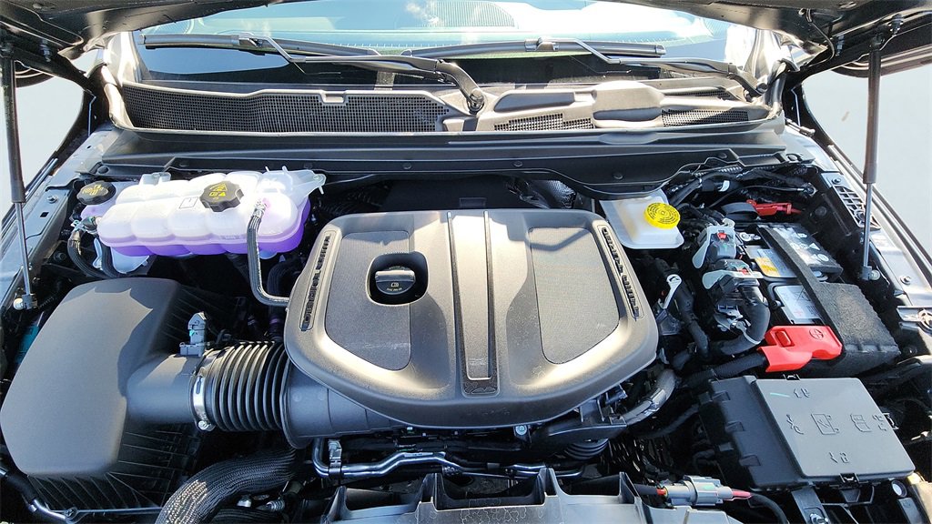 New 2026 RAM 1500 4x4 Crew Cab image 18