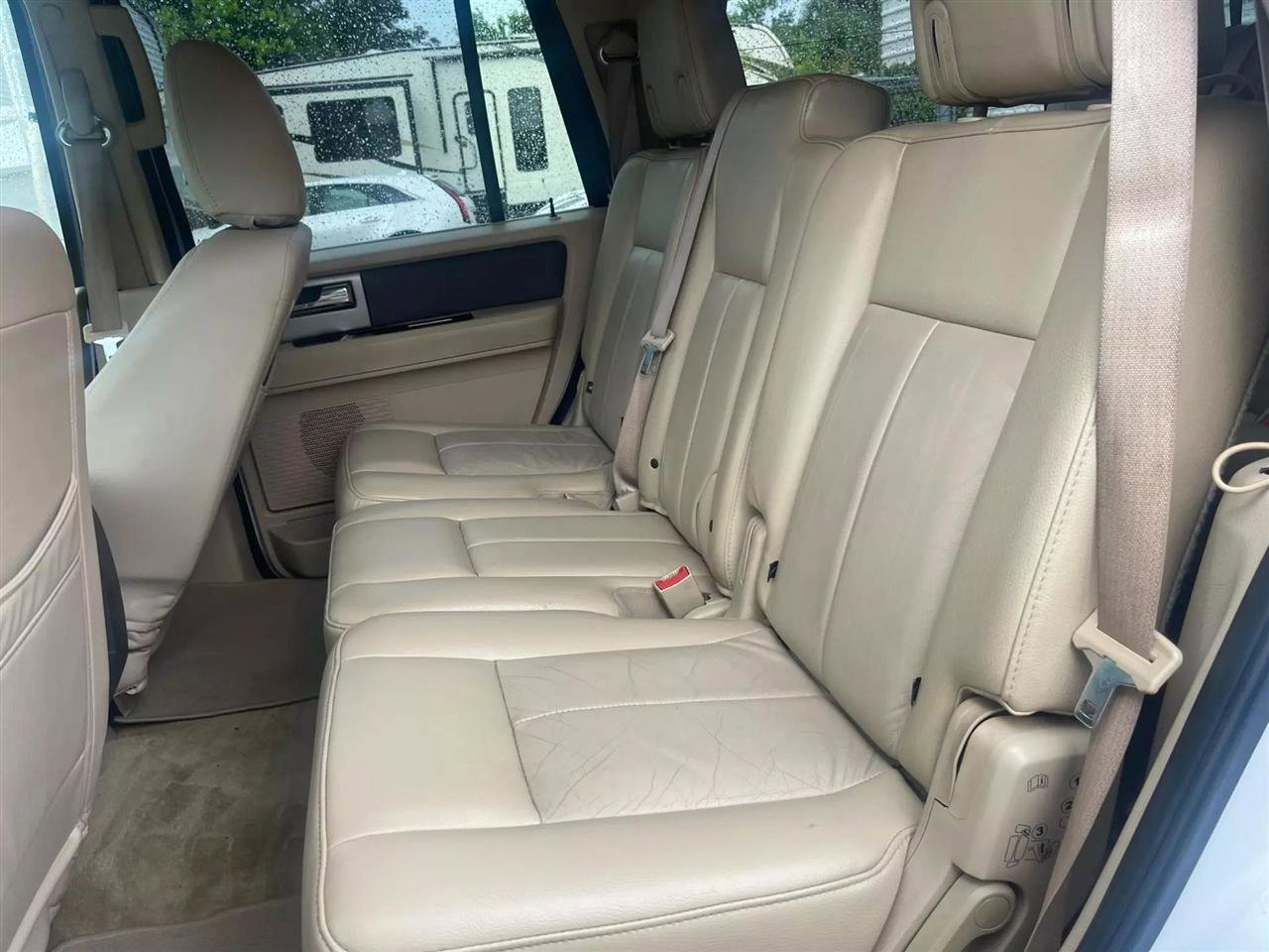 Used 2012 Ford Expedition XLT image 15