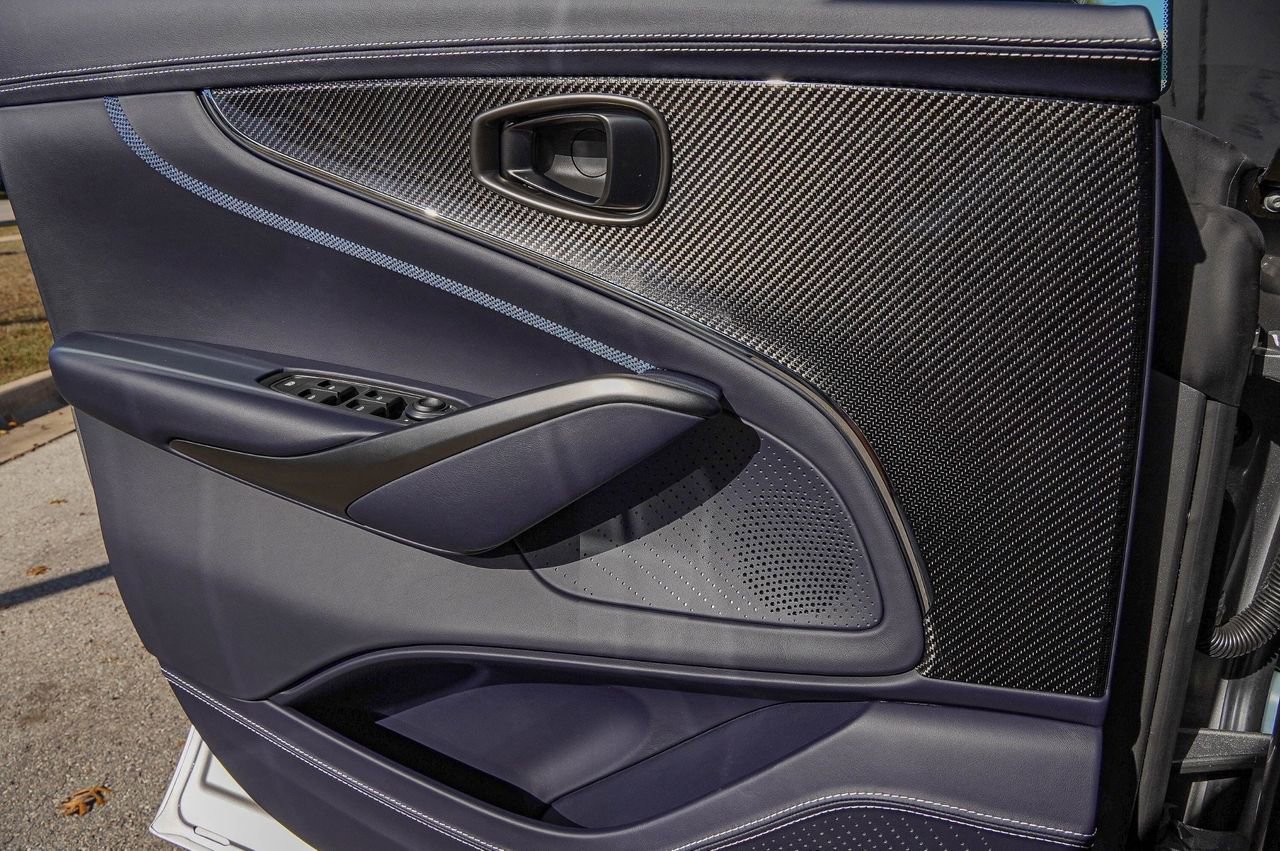 New 2026 Aston Martin DBX 707 image 27