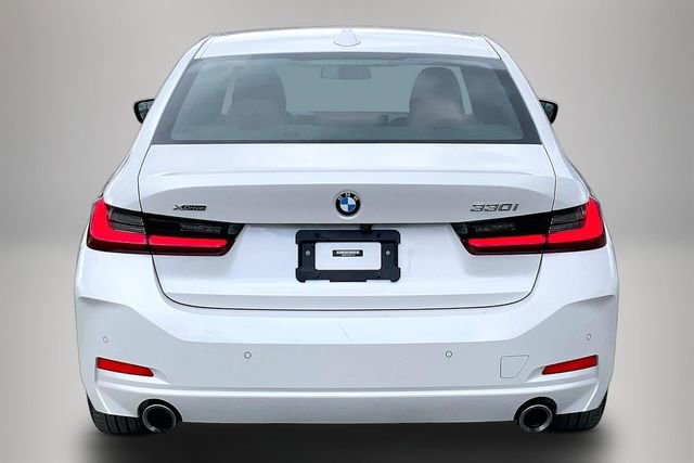 Used 2023 BMW 330i xDrive Sedan w/ Driving Assistance Package image 4
