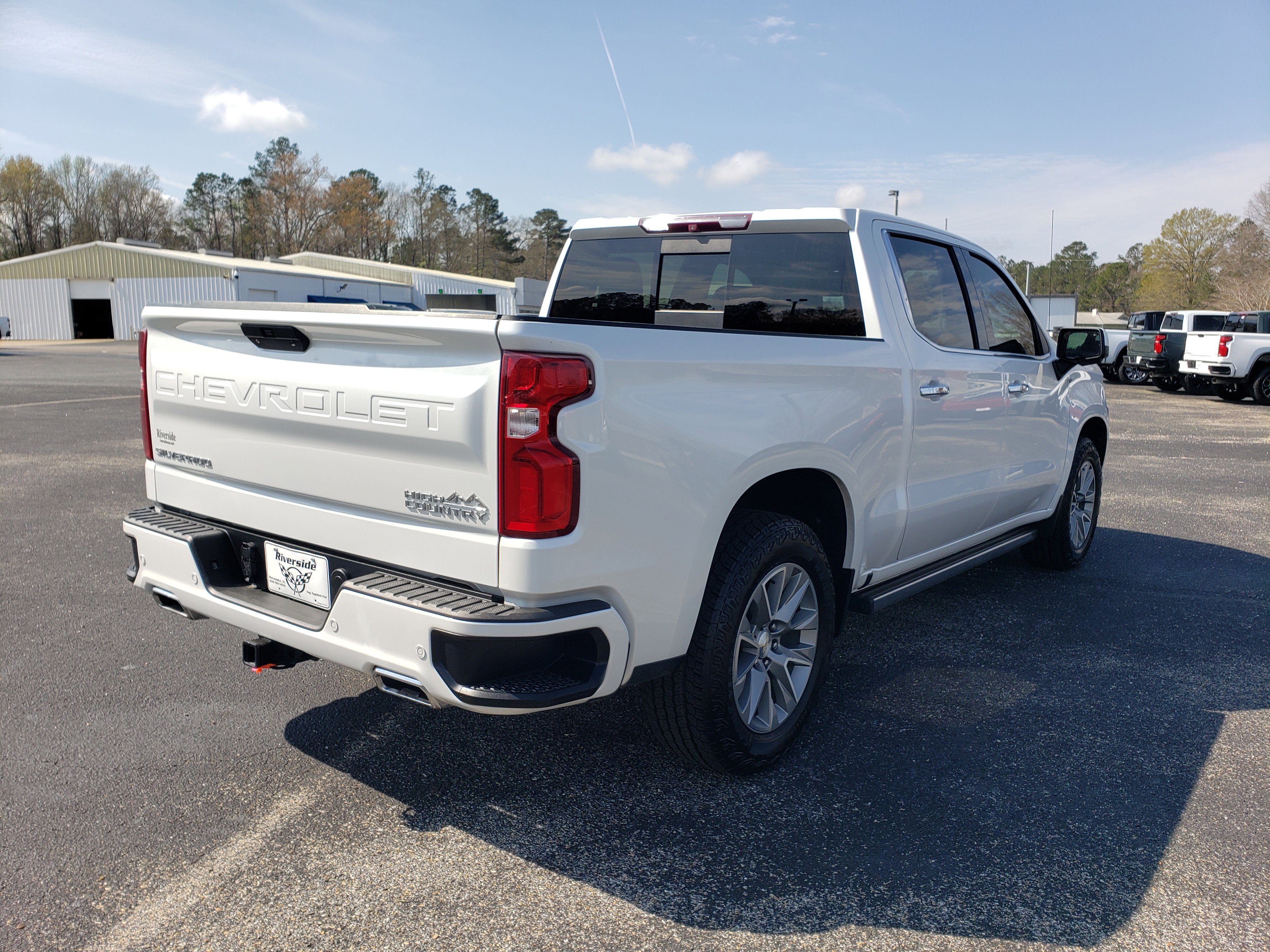 Used 2019 Chevrolet Silverado 1500 High Country w/ Technology Package image 4