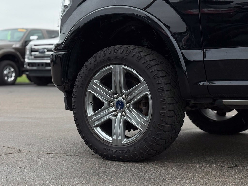 Used 2018 Ford F150 Lariat w/ Equipment Group 502A Luxury AWD/4WD image 45