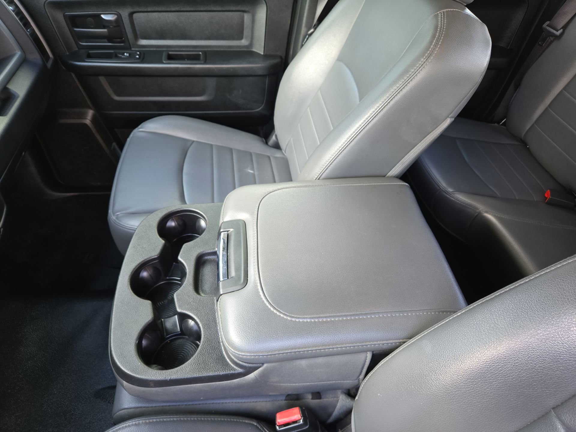 Used 2018 RAM 1500 Tradesman image 32