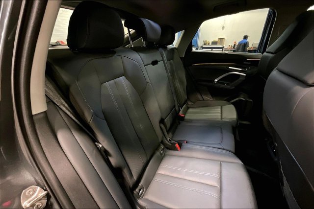 Used 2025 Audi Q5 Premium Plus w/ Premium Plus AWD/4WD image 27