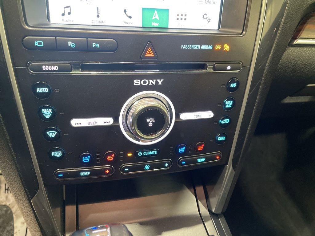 Used 2018 Ford Explorer Limited w/ Equipment Group 301A image 10