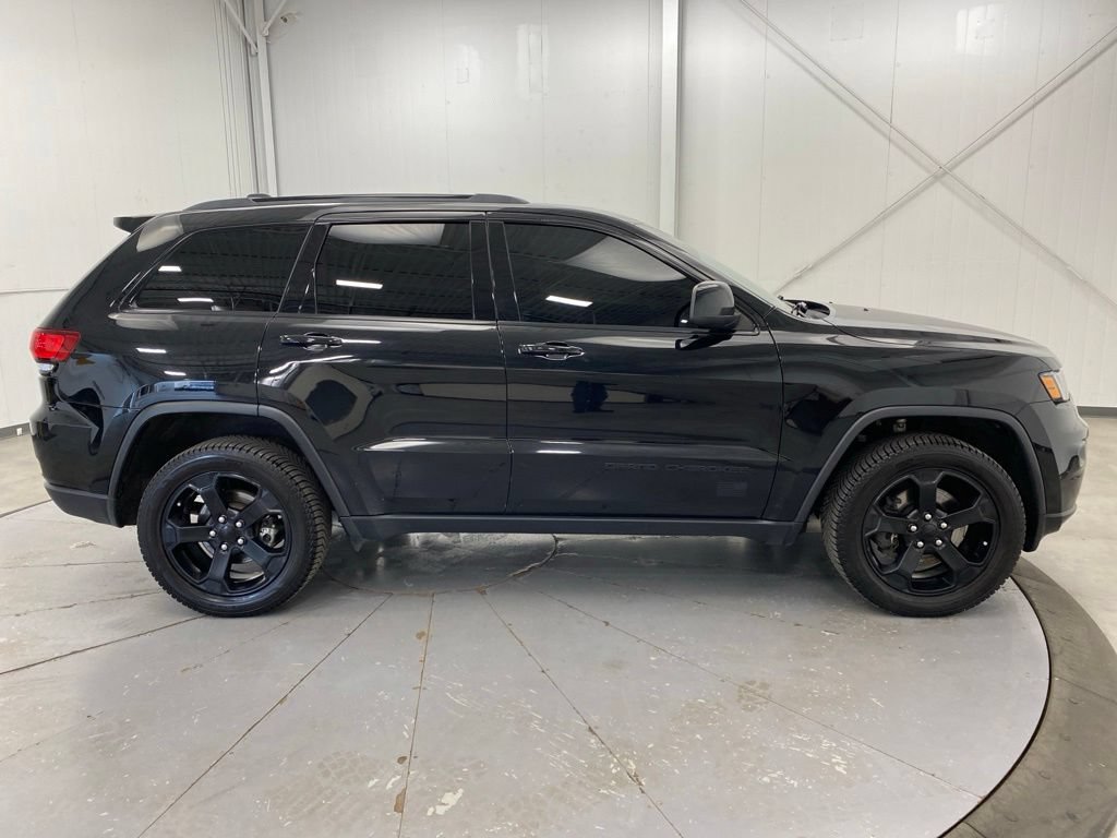 Used 2021 Jeep Grand Cherokee Freedom Edition AWD/4WD image 8
