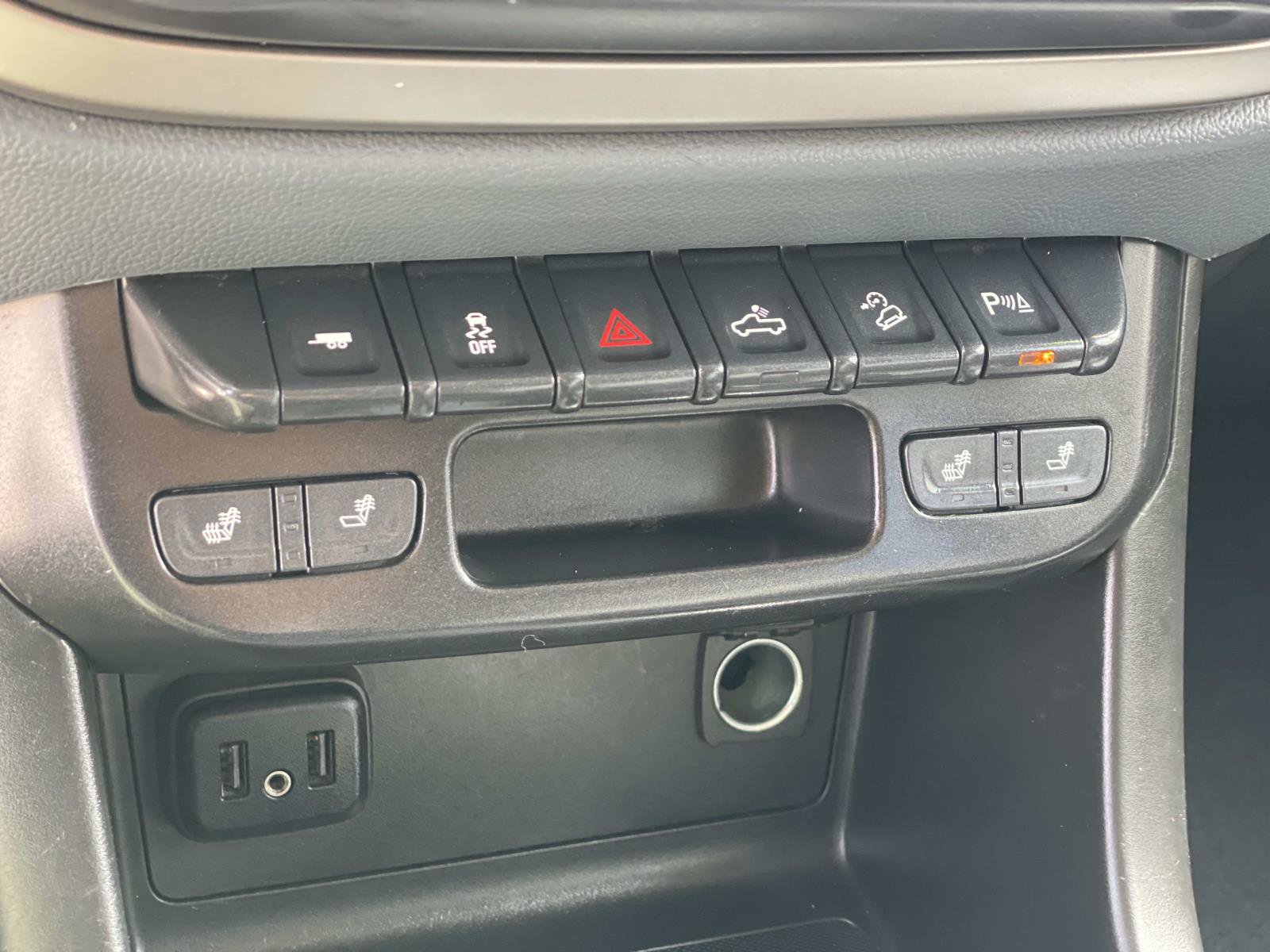 Used 2022 Chevrolet Colorado Z71 image 12