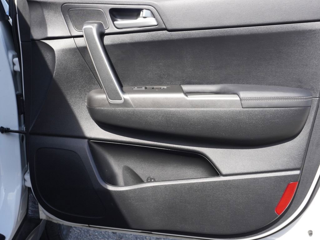 Used 2020 Kia Sportage LX FWD image 18