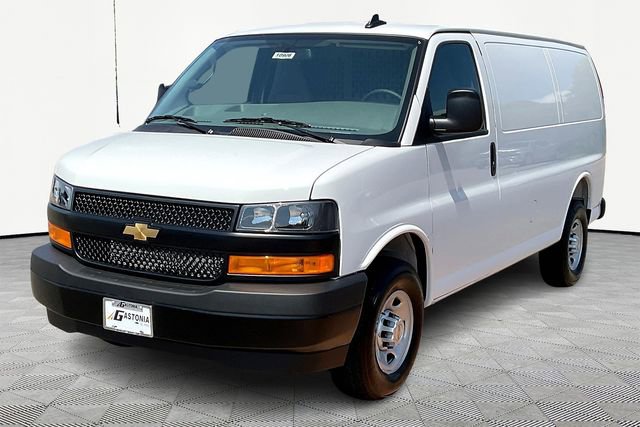 New 2025 Chevrolet Express 3500 w/ Driver Convenience Package image 3