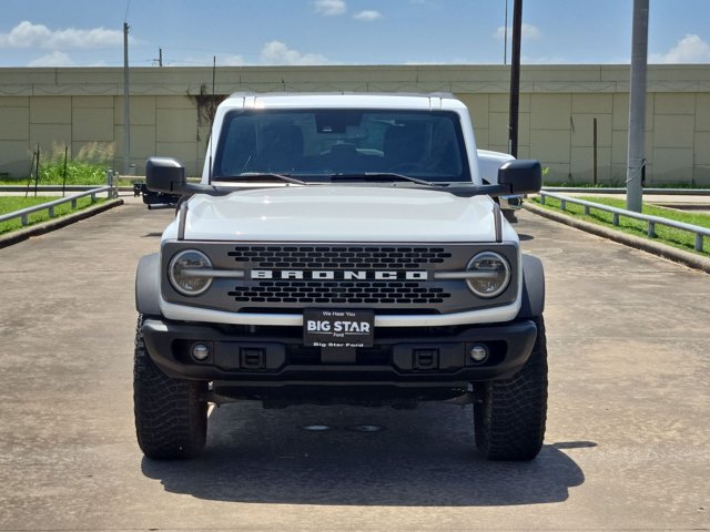 Certified 2023 Ford Bronco Badlands w/ Sasquatch Package AWD/4WD image 8