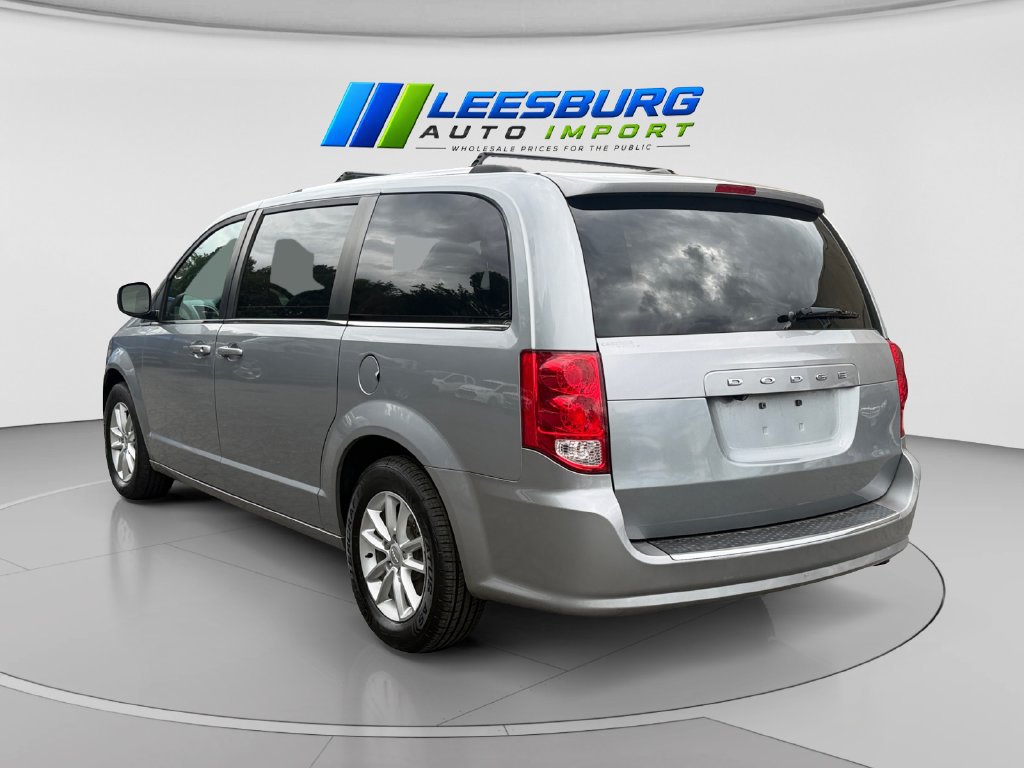 Used 2019 Dodge Grand Caravan SXT FWD image 3