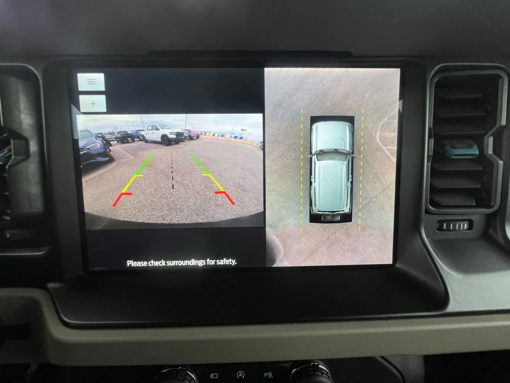 Used 2023 Ford Bronco Wildtrak image 9