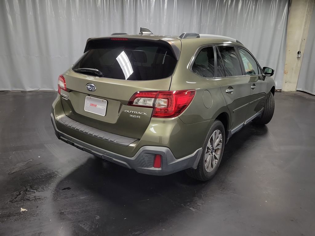 Used 2018 Subaru Outback 3.6R Touring image 9