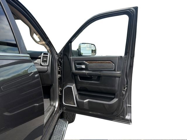 Used 2020 RAM 3500 Laramie AWD/4WD image 23