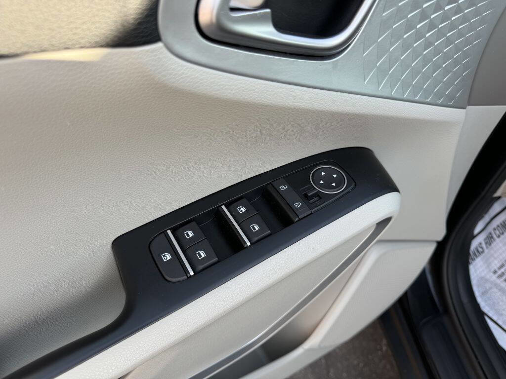 Used 2021 Kia Soul LX image 9