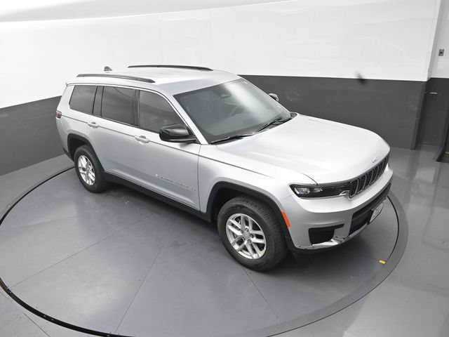 Used 2025 Jeep Grand Cherokee L Laredo AWD/4WD image 11
