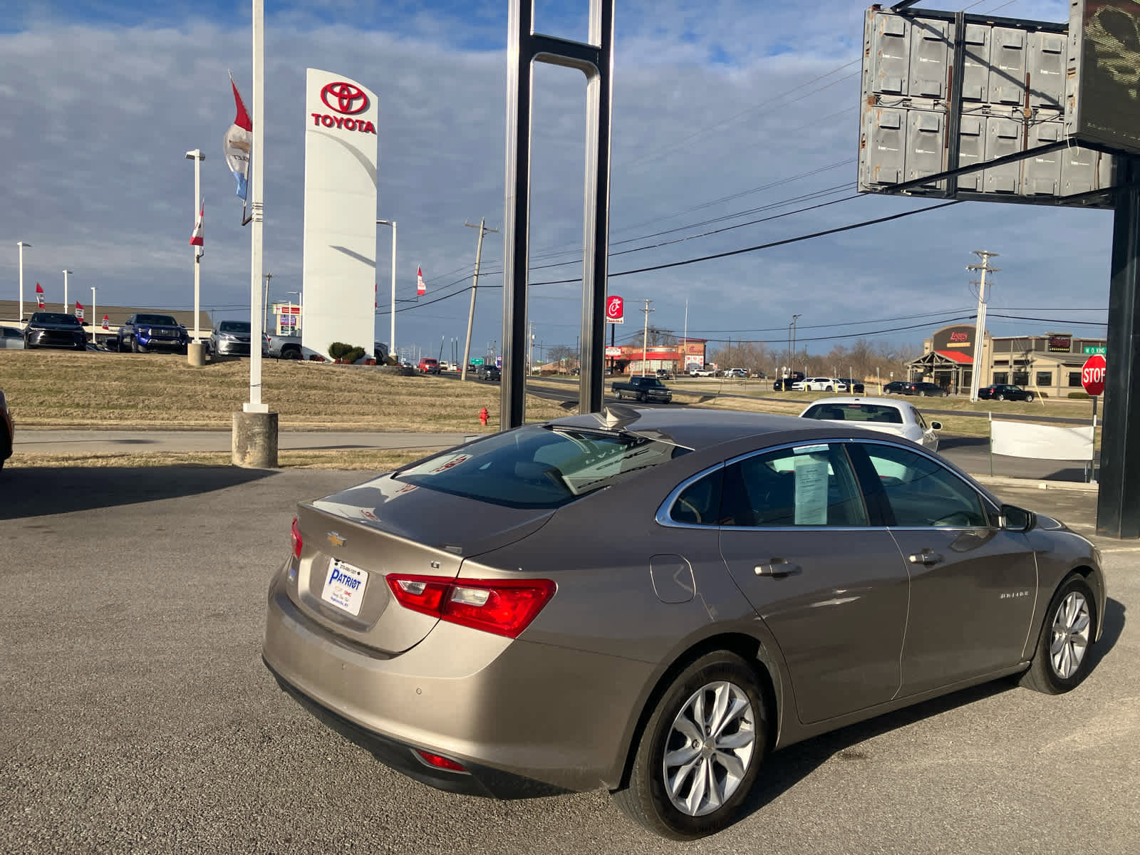 Used 2025 Chevrolet Malibu LT image 7