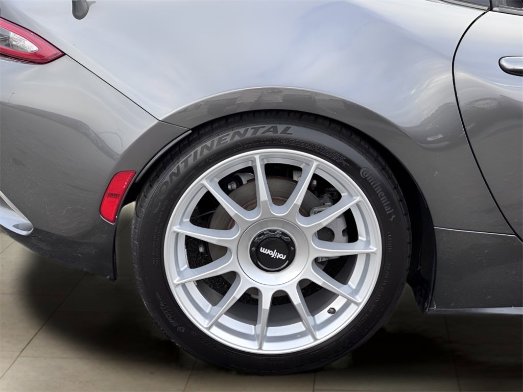 Used 2017 MAZDA MX-5 Miata RF Grand Touring image 36