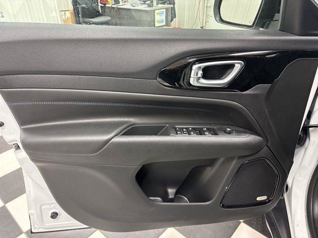 Used 2026 Jeep Compass Limited w/ Sun, Sound & Navigation Group AWD/4WD image 10